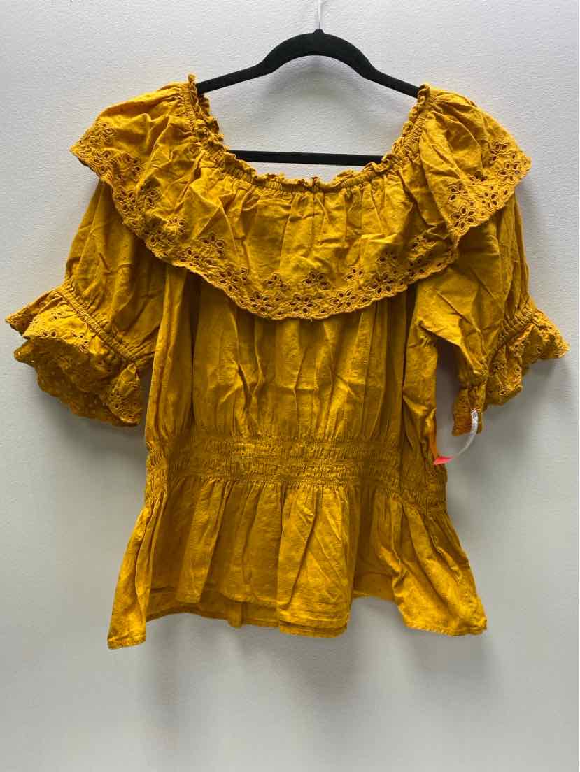 Universal Thread Size XL Casual Top