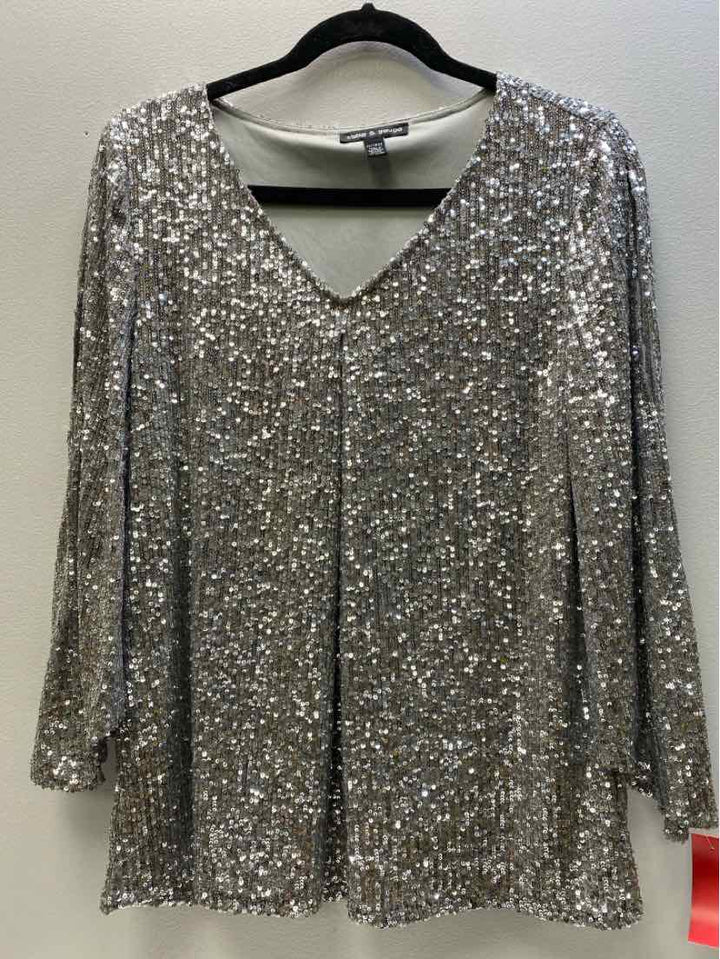 Cable & Gauge Size XL Dress Top