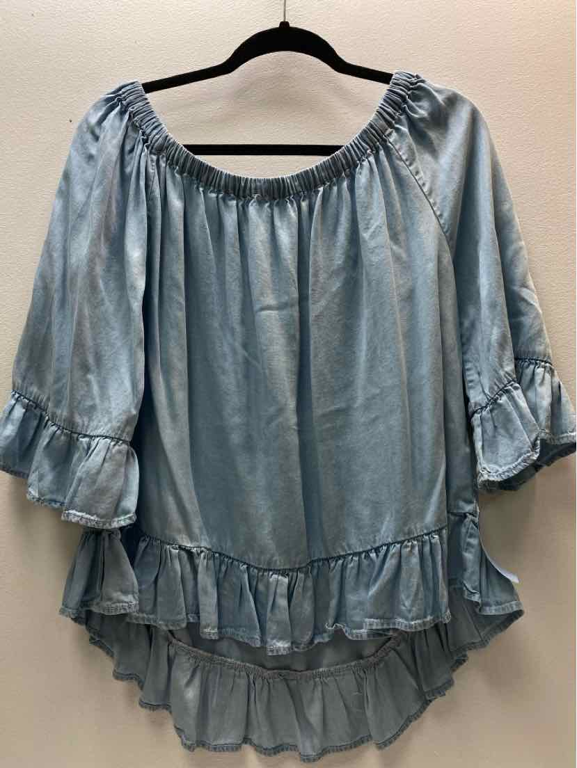 June & delaney Size XL Casual Top