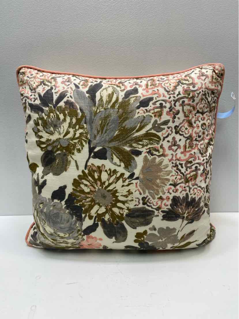 envogue throw pillow