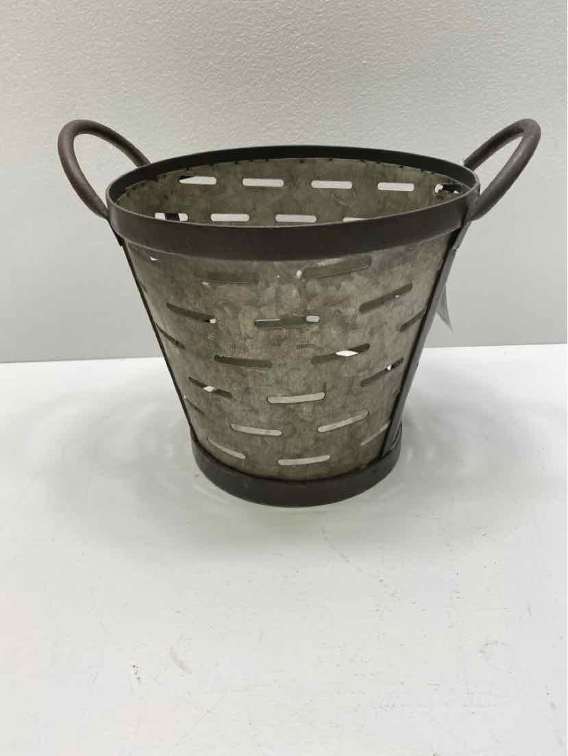 Plant Holder