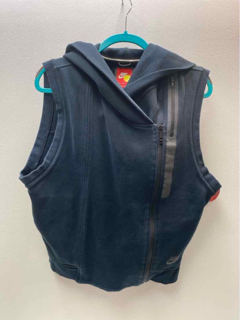 Nike Size M vest