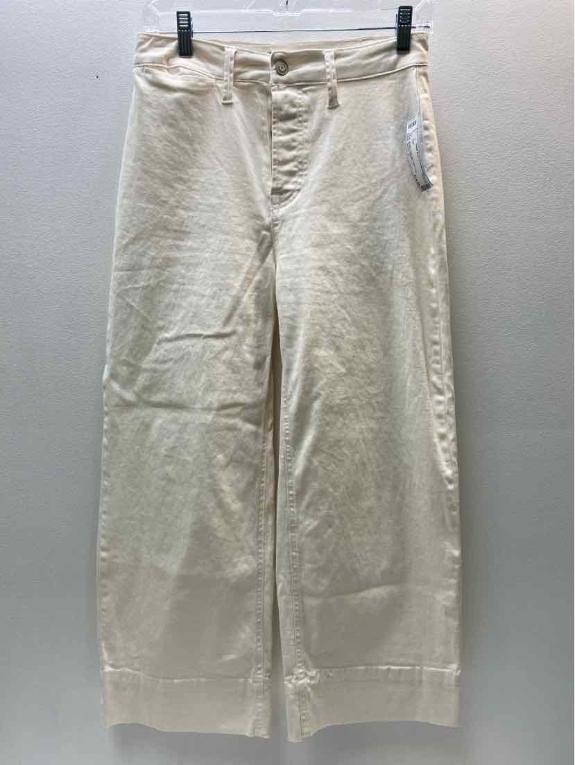 BCBGeneration Size 5 Crop