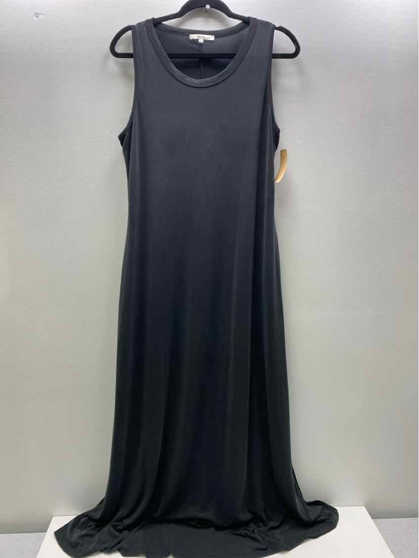 andree Size L Dress