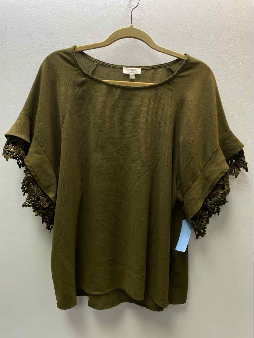 UMGEE Size S Blouse