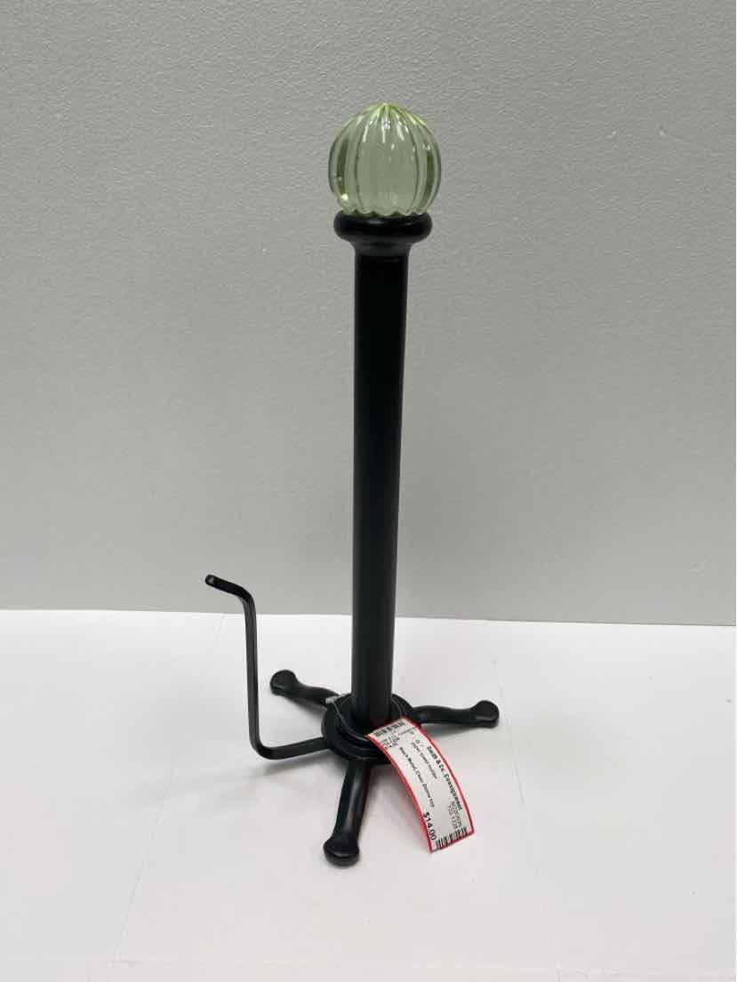 paper towel holder