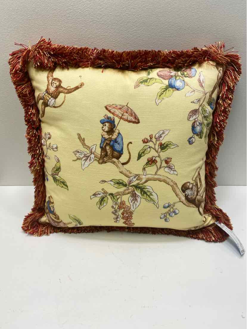 throw pillow