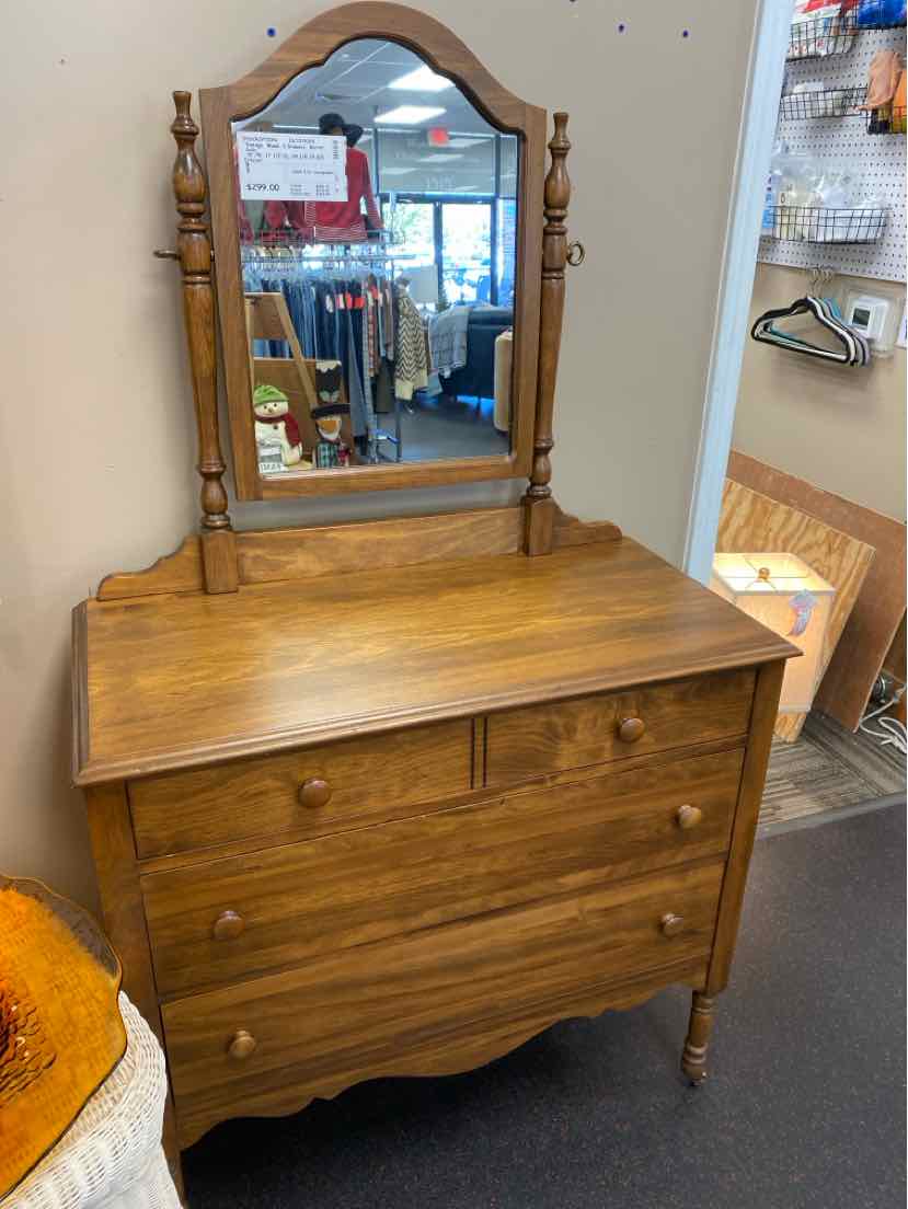 Dresser