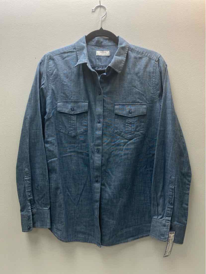 Untuckit Size 8 Casual Top