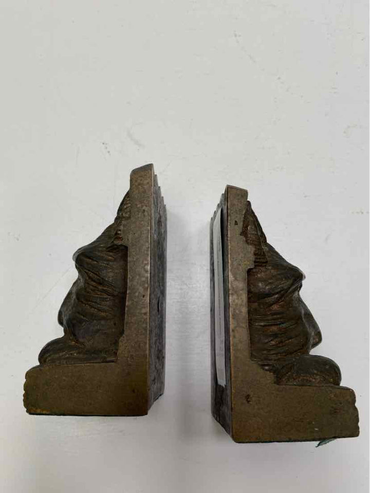 book ends