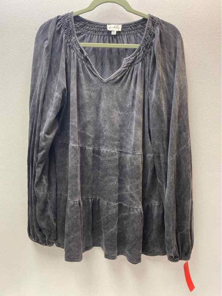 wonderly Size XXL Casual Top