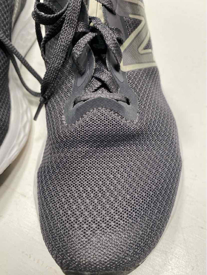 New Balance 10 Sneakers