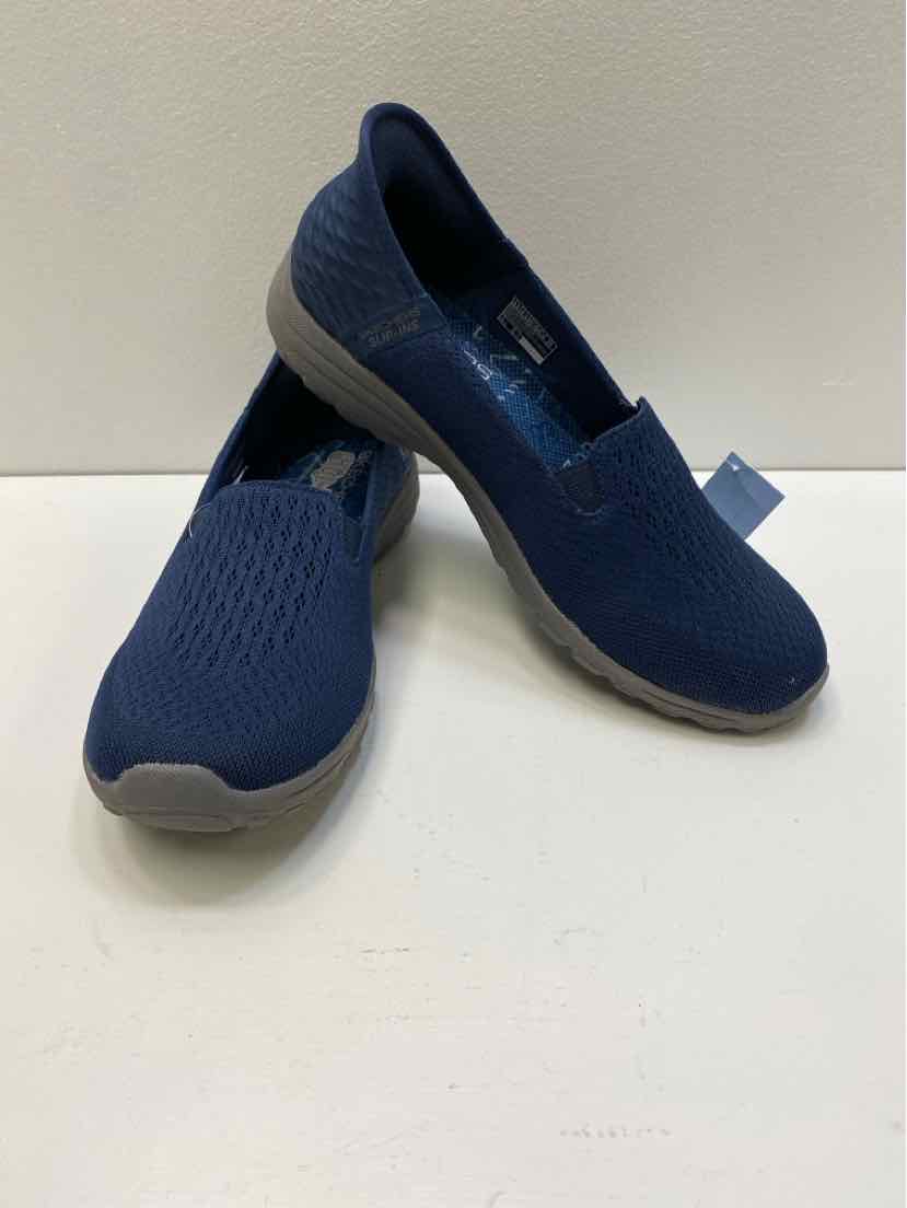 Skechers 9.5 slip on