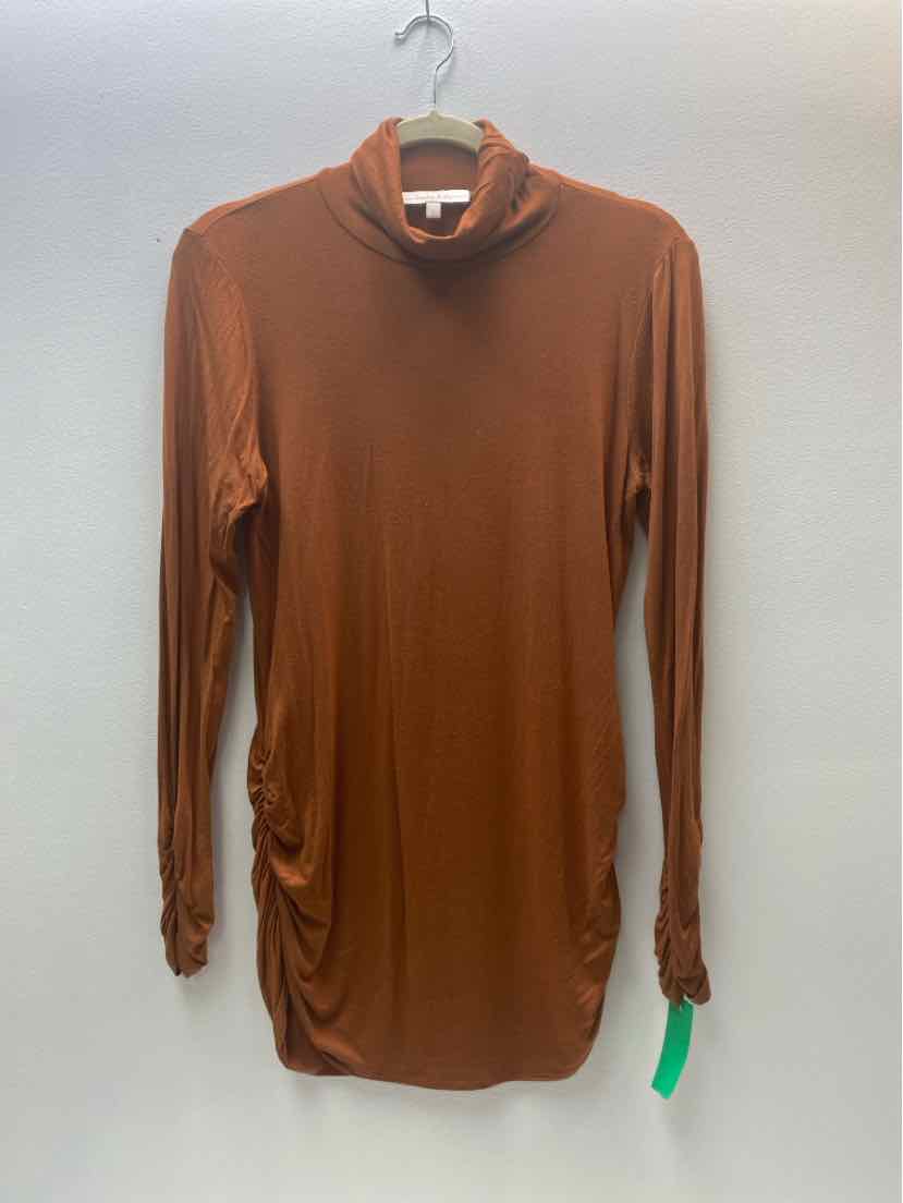 Hailey & Co Size S Turtleneck