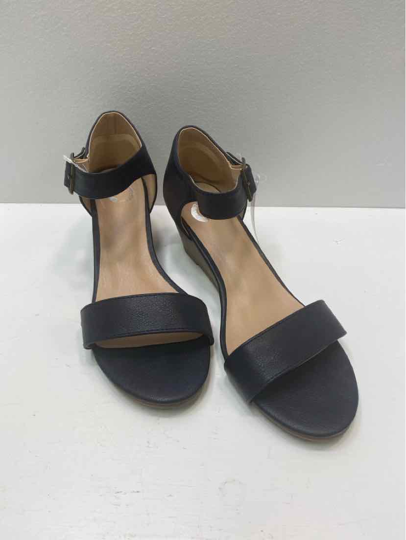Journee Collection 8 Sandals