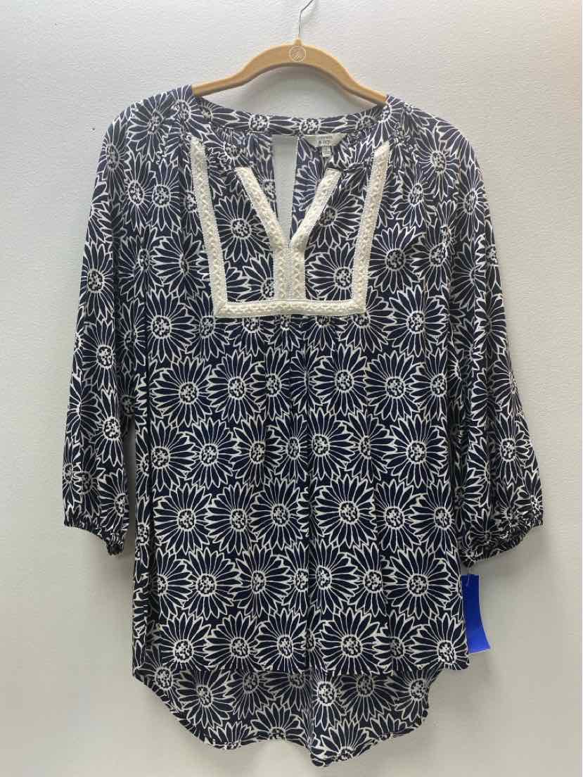 Crown & Heart Size S Dress Top