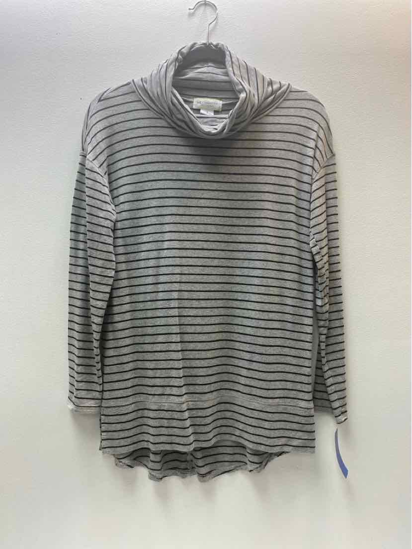 Liz Claiborne Size S Turtleneck