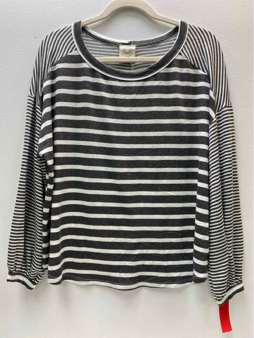 Fantastic Fawn Size S Casual Top