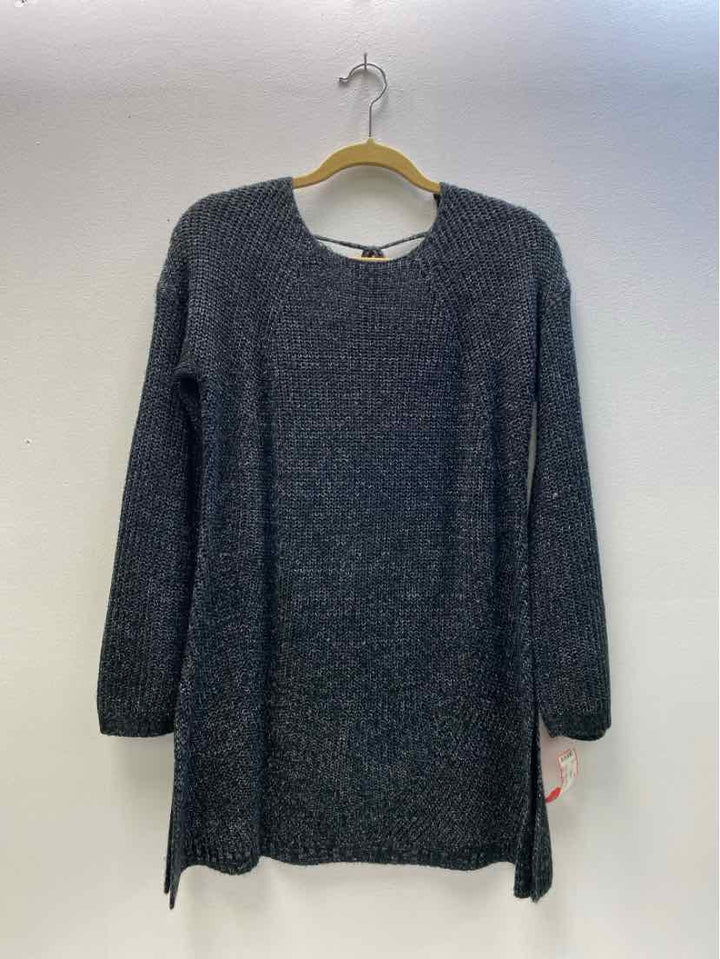Fashion on Earth Size L Sweater