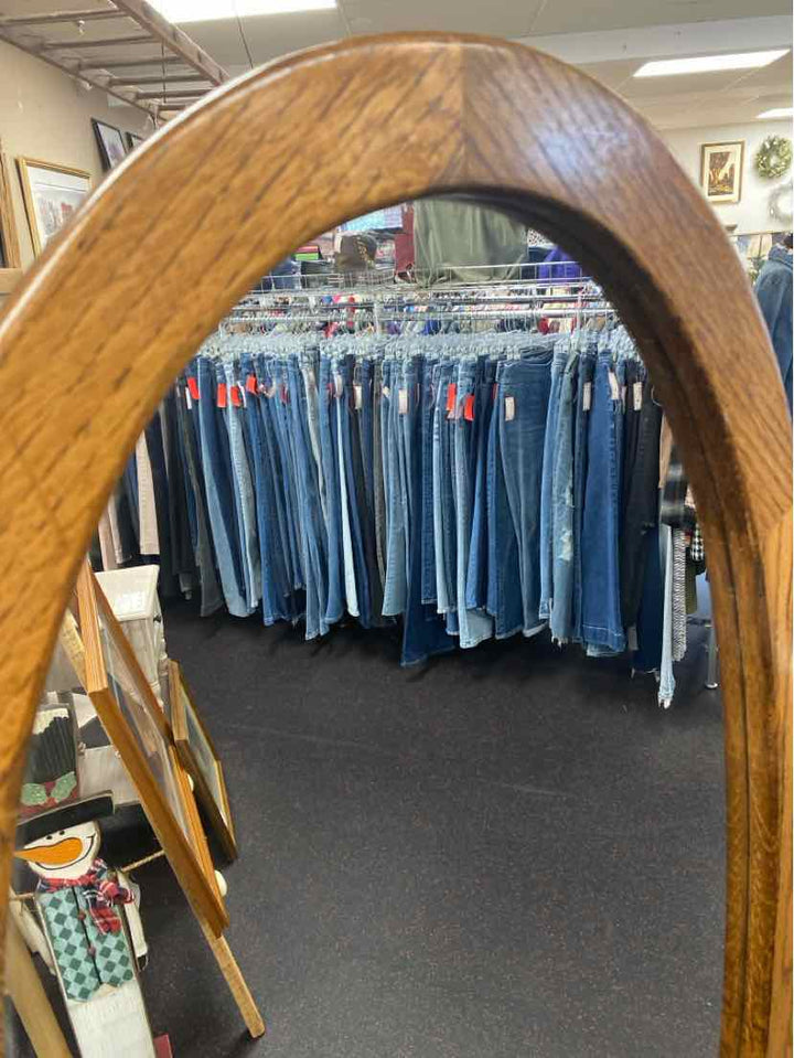 FLOOR STANDING MIRROR