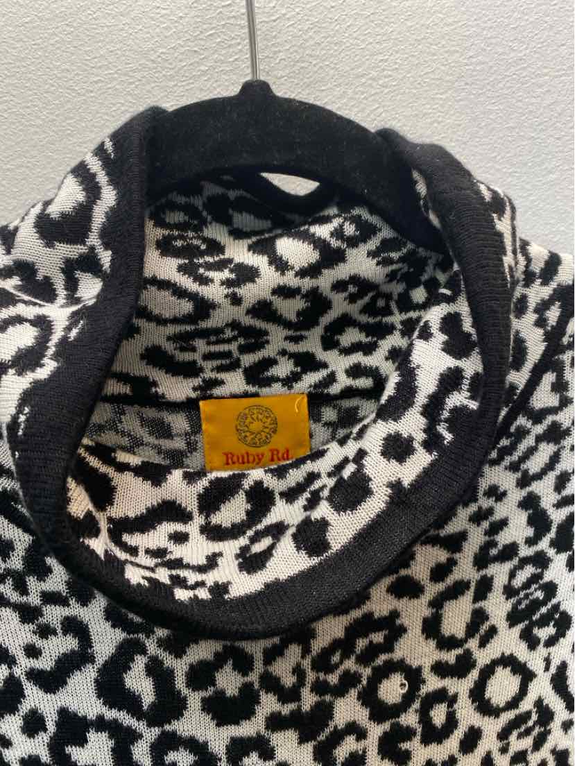 Ruby Rd. Size PM Sweater