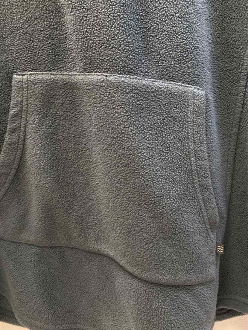 Free Fly Size M pullover
