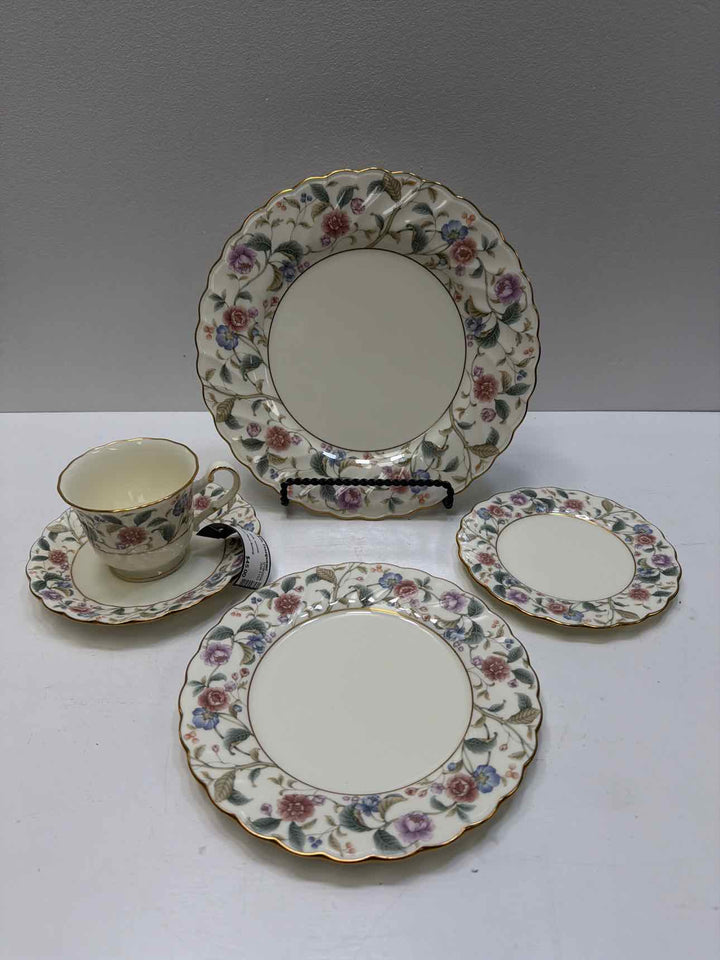 Noritake La Prada dish set