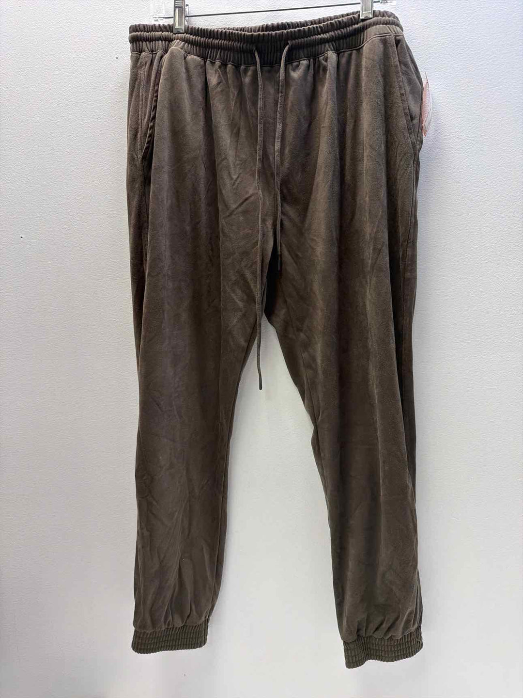 One by Chapter One Size L Joggers