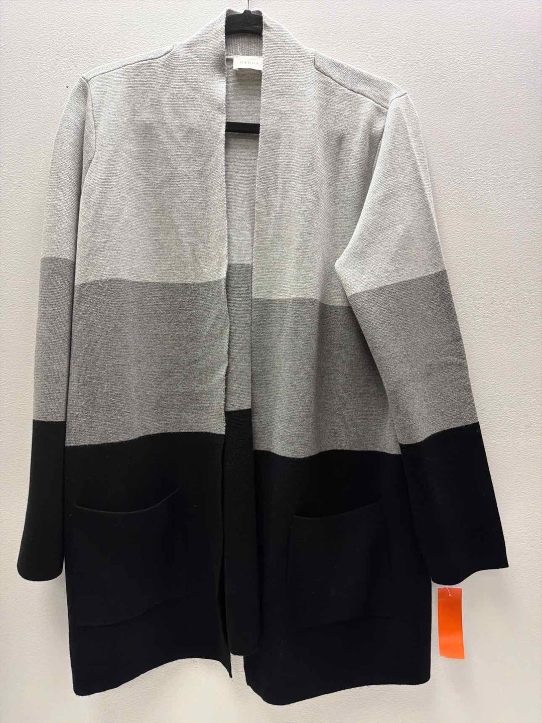 Cyrus Size L Cardigan