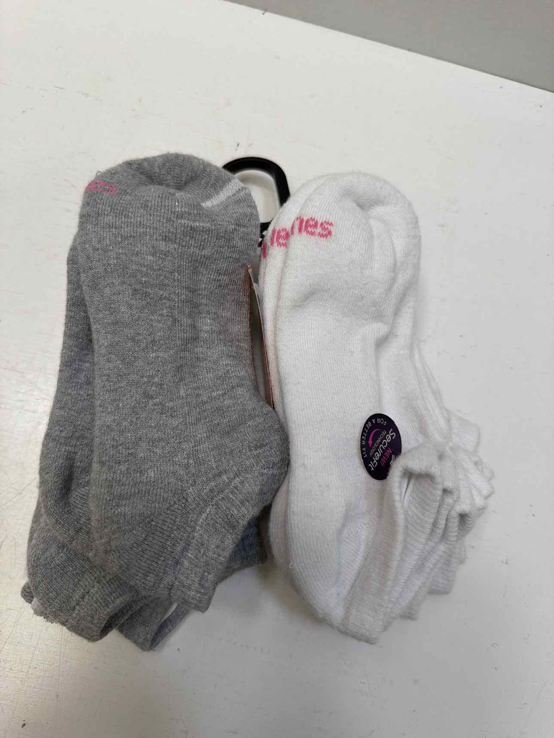 Hanes socks