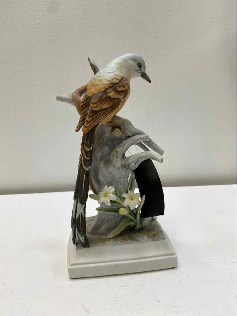 Andrea By Sadek Figurine