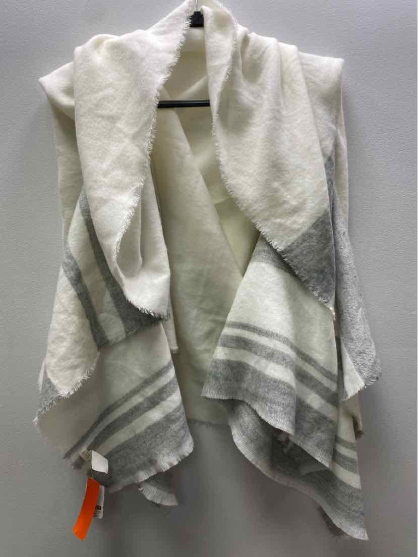 accent prone Size One Size Shawl
