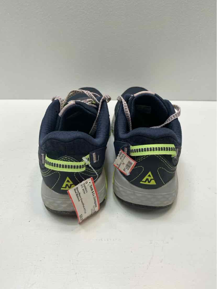 New Balance 9.5 Sneakers