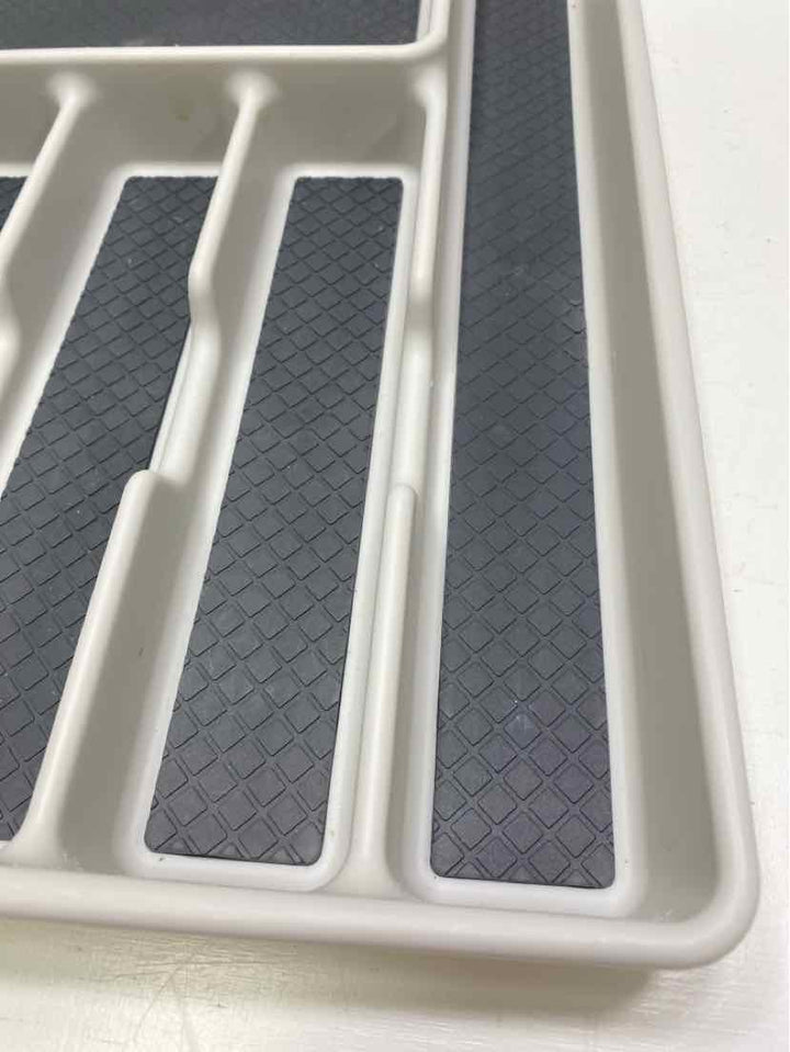 Bed Bath & Beyond misc. organizng container