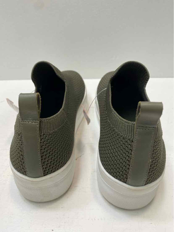 Deltan 8 Casual Shoes
