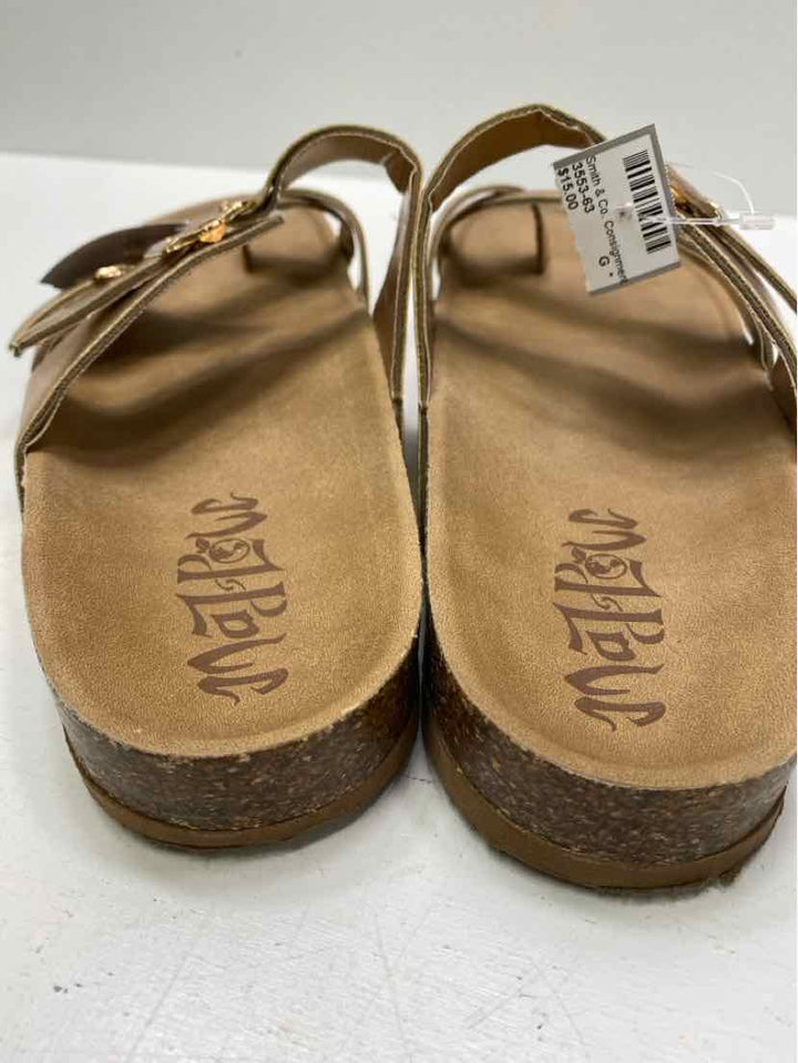 10 Sandals