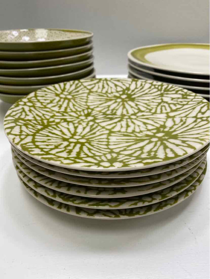 Lenox dish set