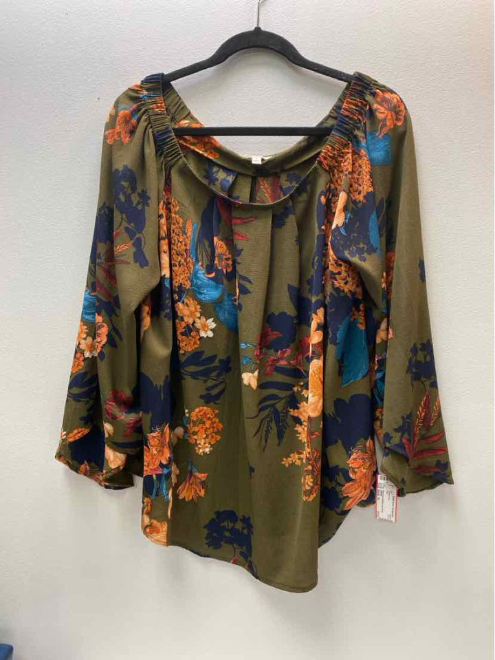 UMGEE Size M Dress Top