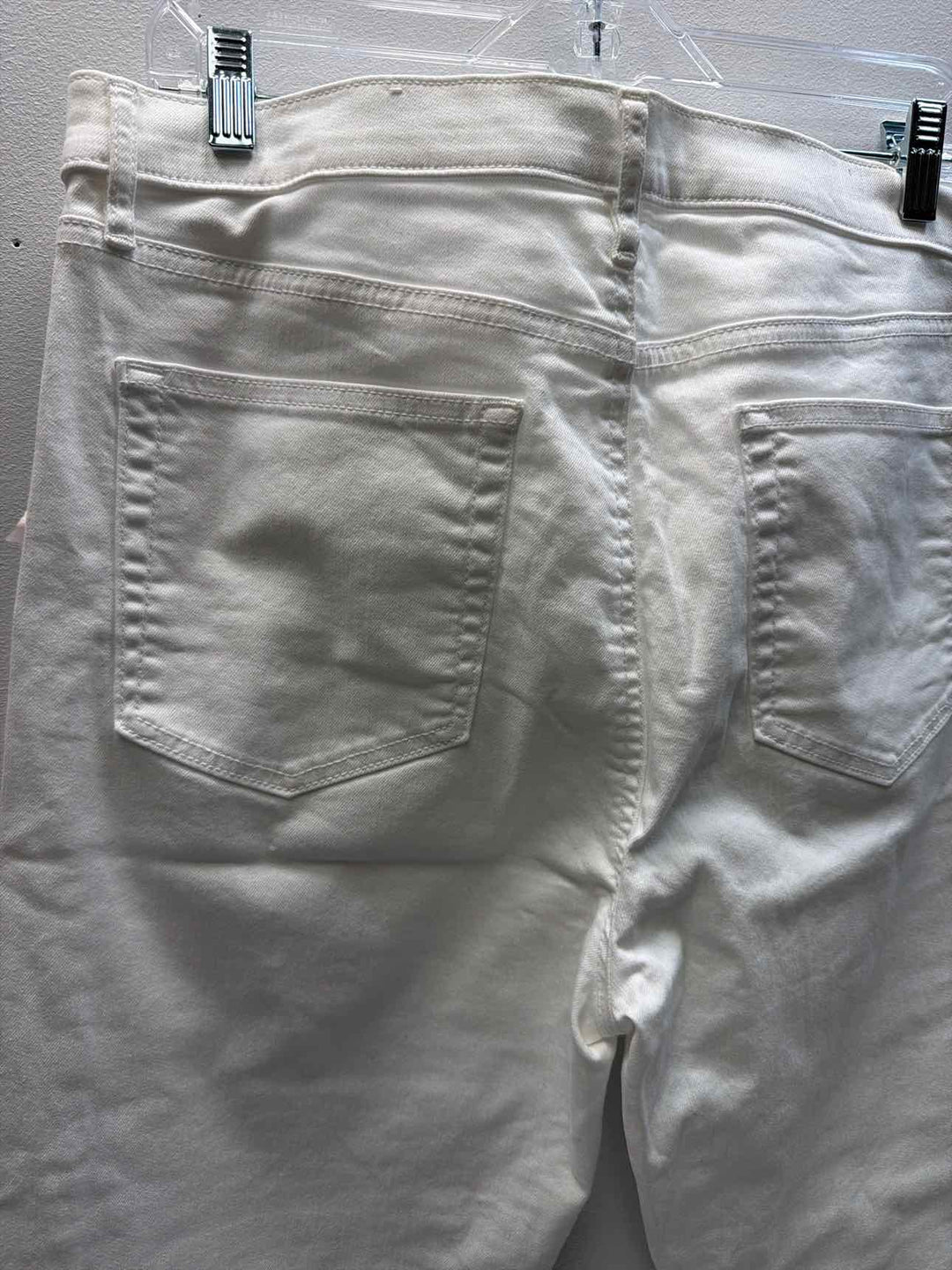 Loft Size 12 Crop