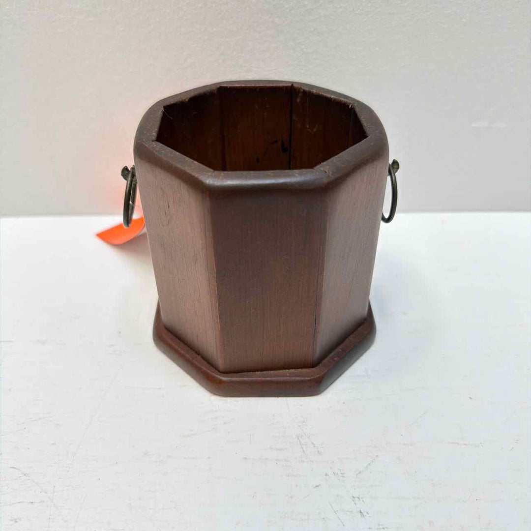 pencil holder