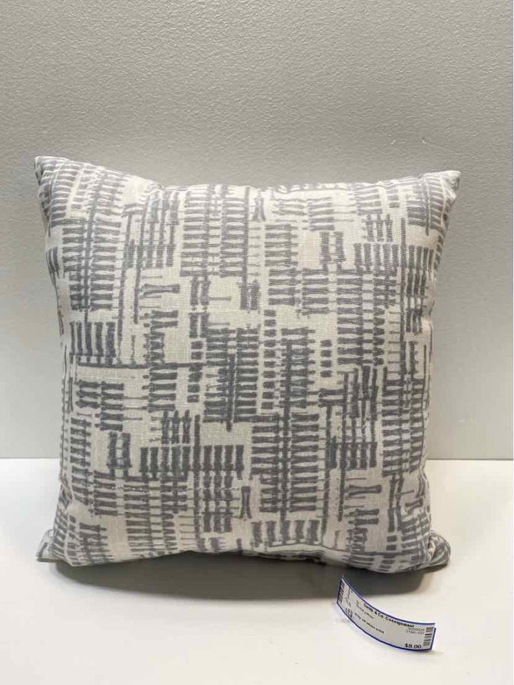 throw pillow