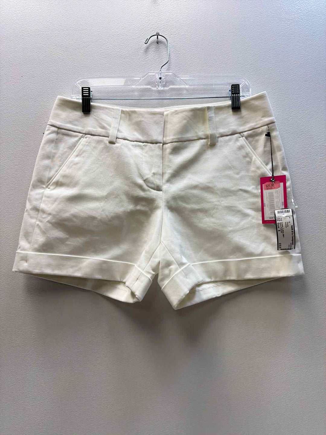 Vince Camuto Size 6 Shorts