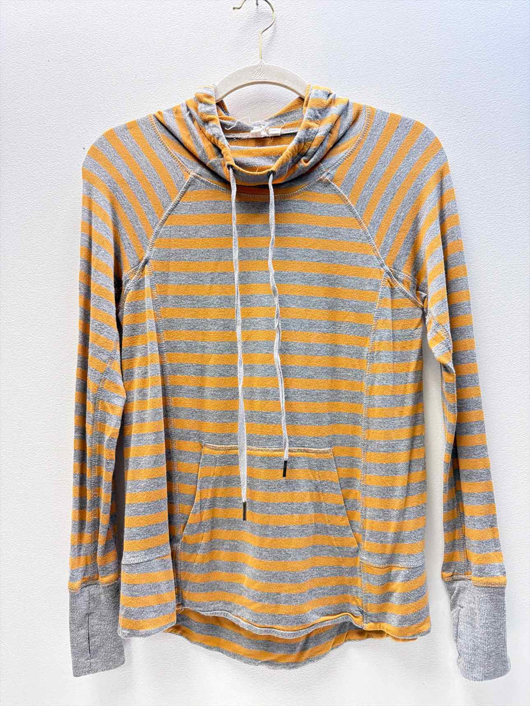 Cable & Gauge Size S Casual Top