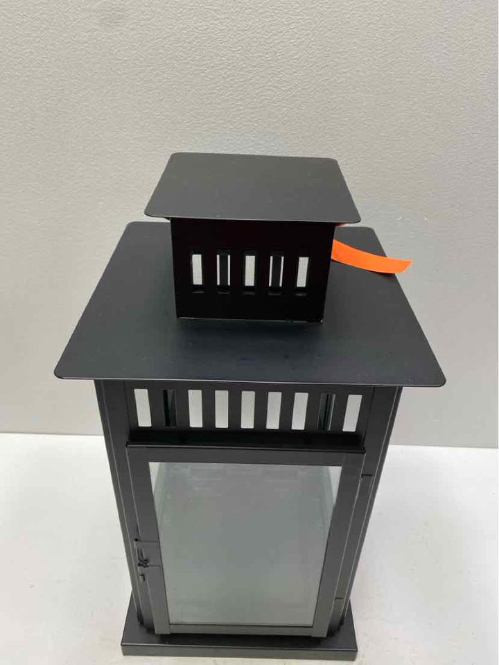 Candle holder