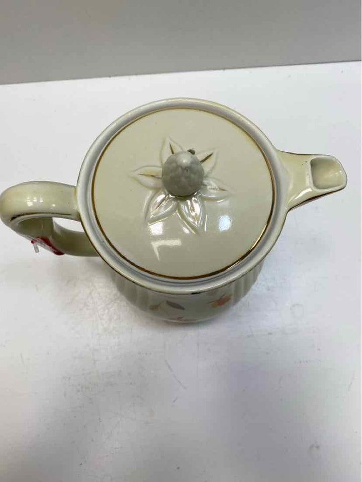 Hall China Co Tea Pot
