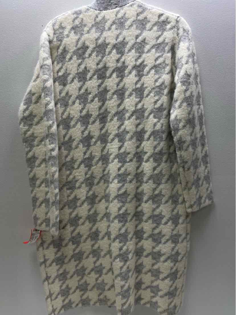 ann taylor Size MP Sweater