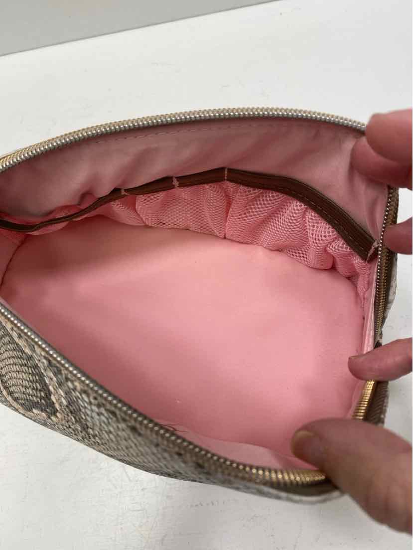 Stephanie Johnson makeup bag