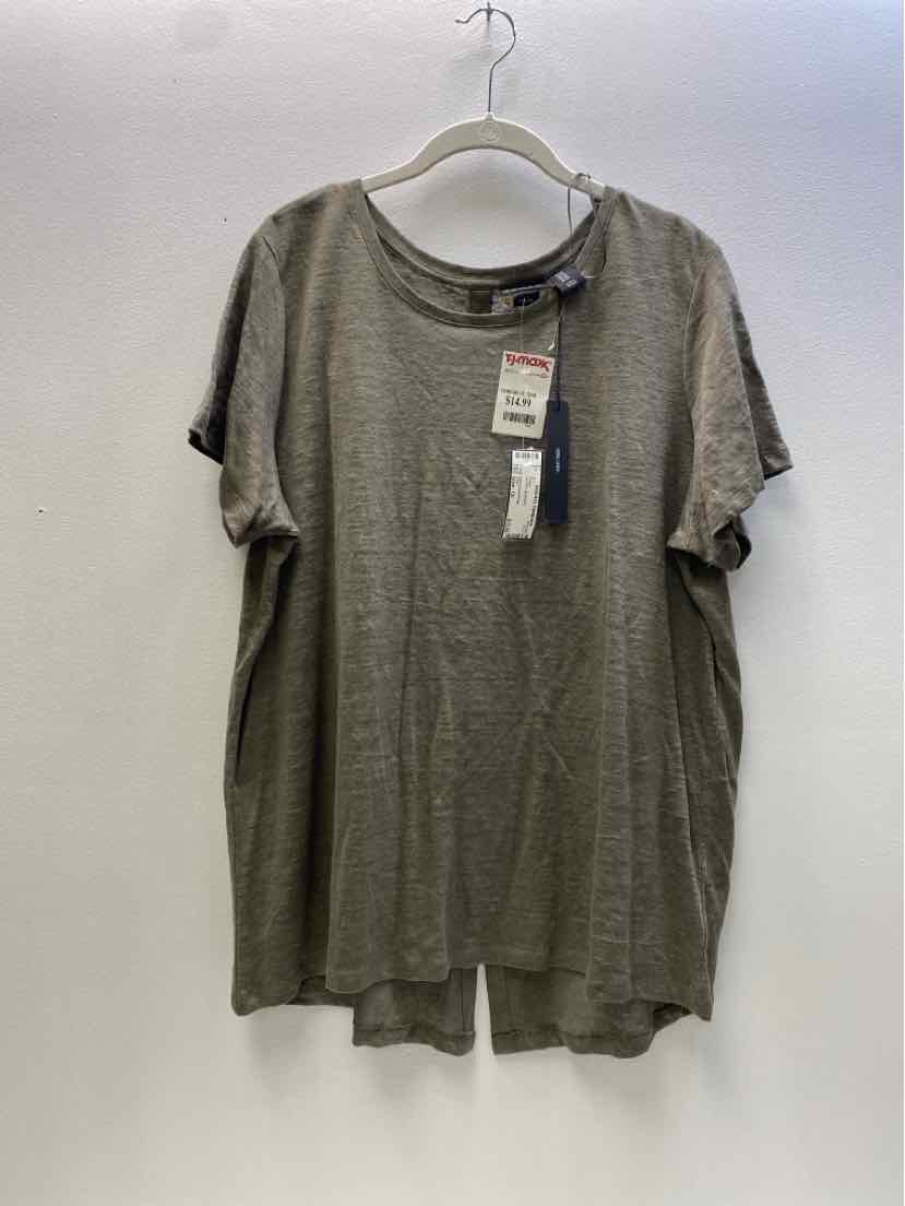 tahari Size 1X T-shirt