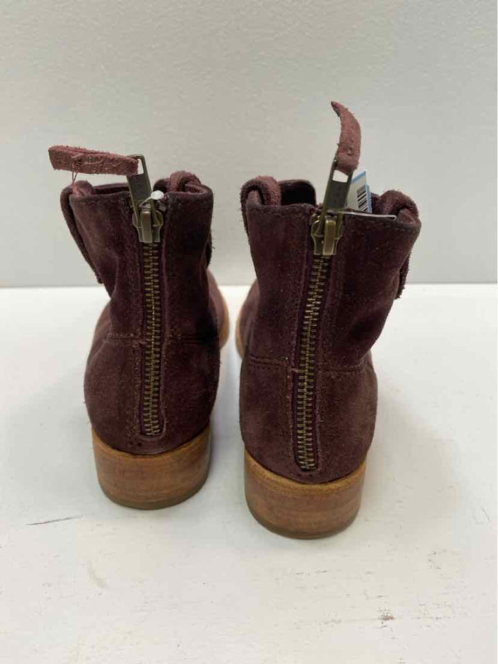 johnston & murphy 7M Booties