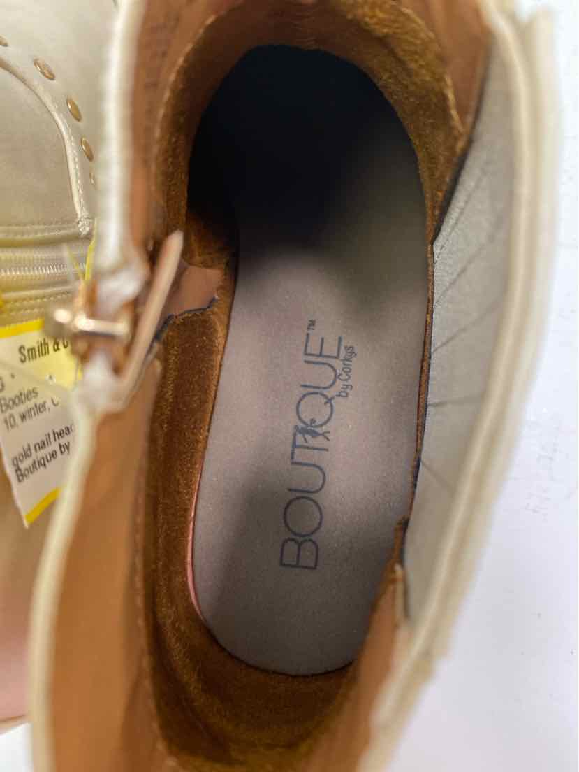 Boutique by Corkys 10 Booties